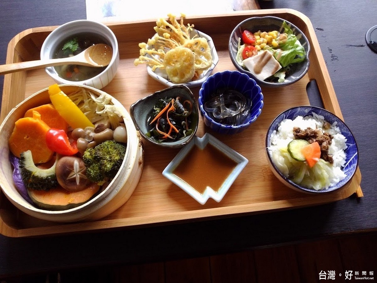 圖說：澄石人文食尚餐飲提供全素食料的美味蔬食料理。〈記者吳素珍攝〉