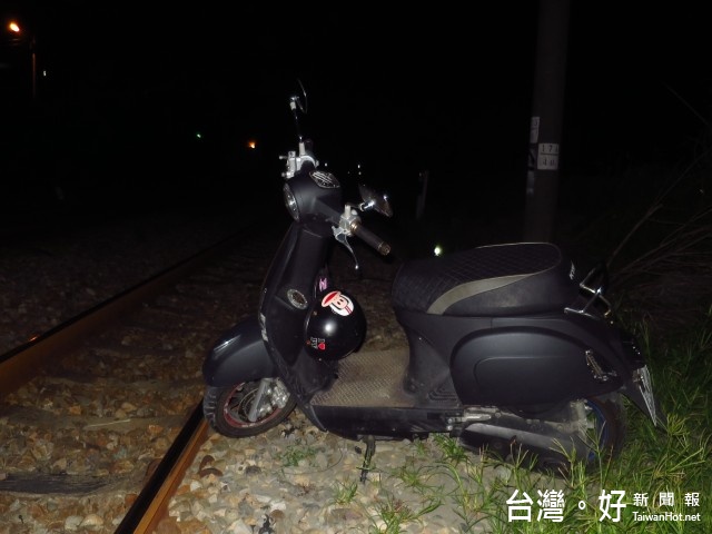 疑酒駕躲避欄檢　男竟於鐵軌上棄車開溜