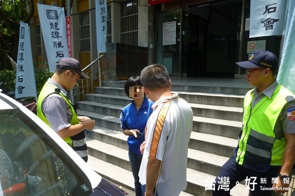 鄭姓民眾事後由衷感謝警方即時到場援助與熱心規勸，才能阻止遭詐騙。