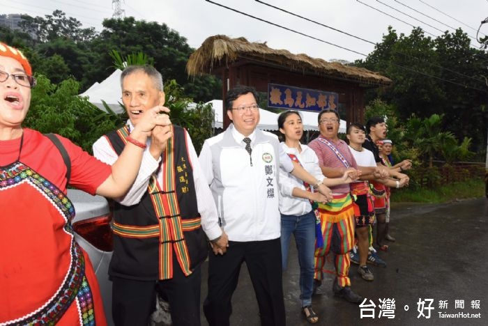 鄭市長表示，新市府上任後，依次解決部落的用水及土地問題。