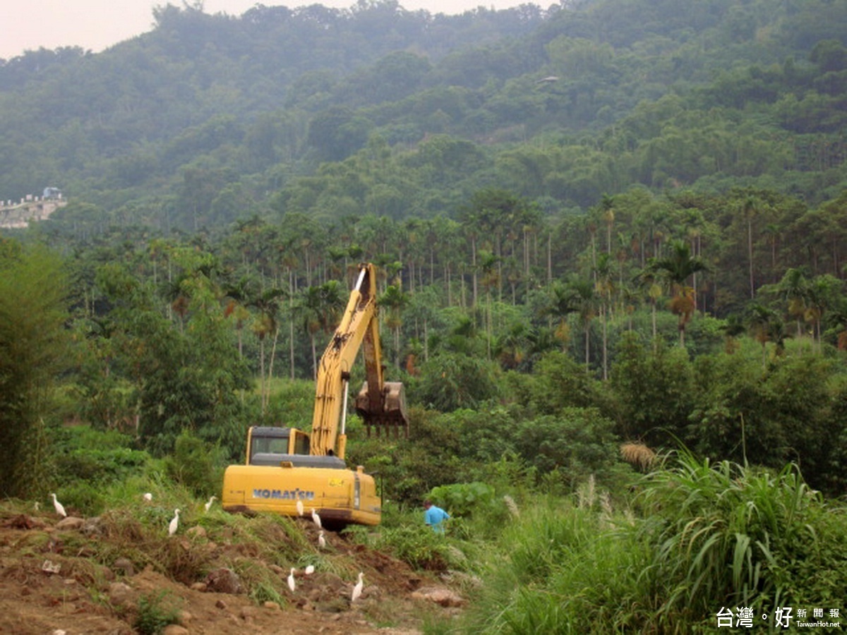 草屯鎮第2公墓遷葬案開工　自行遷葬者仍須申請補助