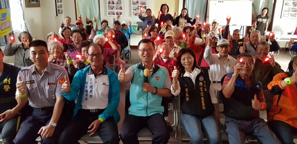 蔡耀顺於日前率交通组警员戴震台,侦查队侦查佐古崇智及瑞丰派出所副