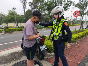 林男因就醫後昏昏沈沈，記錯機車停放位置，最後員警在的協助下，尋回林男機車。