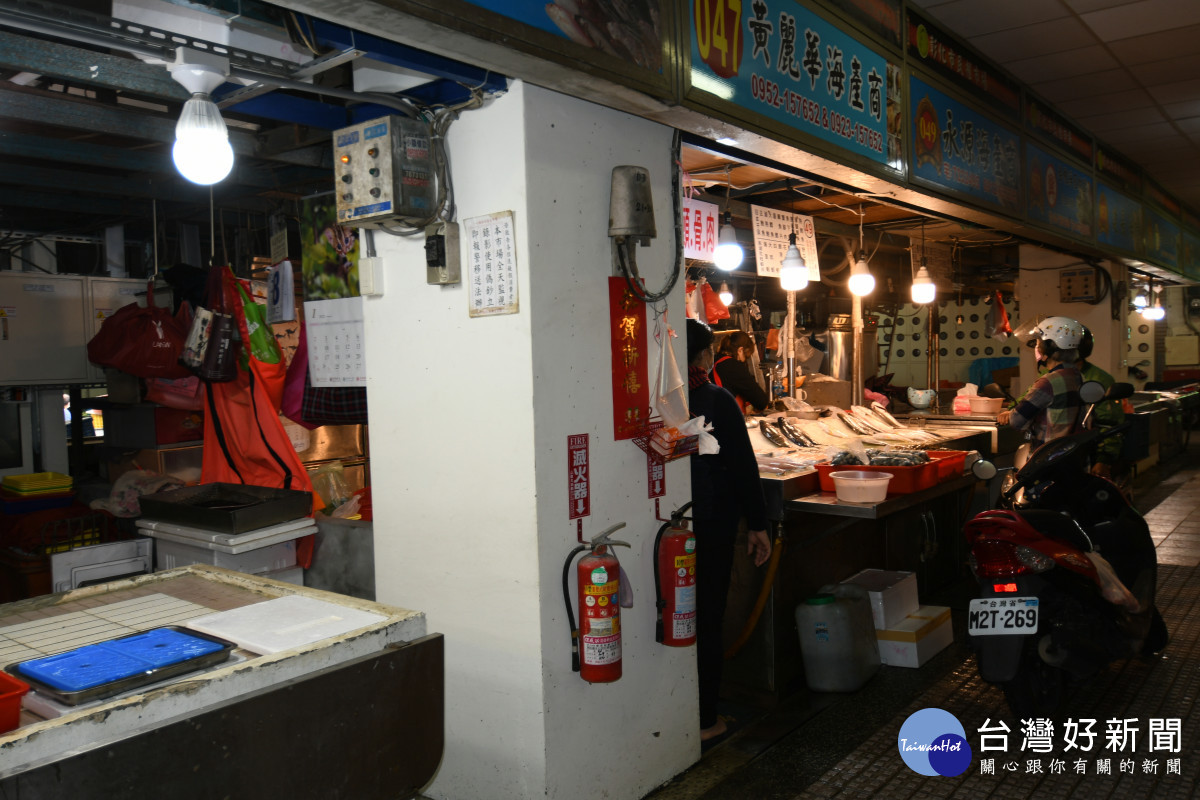 民權市場一樓的柱子在去年底前即先行改善完成。圖／彰化市公所提供