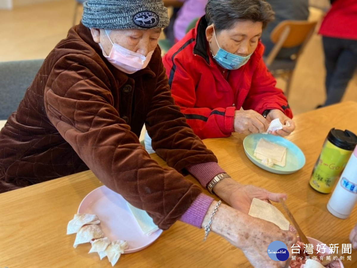 板橋榮家憶樂日照中心　獲「SNQ國家品質標章」認證 台灣好新聞 第2張