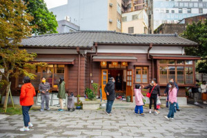 壢景町響應桃園兒童藝術節舉辦二手玩具繪本市集