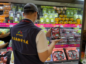 中市食安處食安處抽驗國產與進口草莓