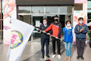 市長為全國身障運動會桃園市代表隊授旗