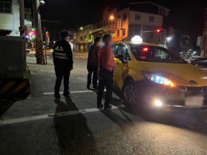 老嫗頭份餐敘迷失街頭　警積極協助返家