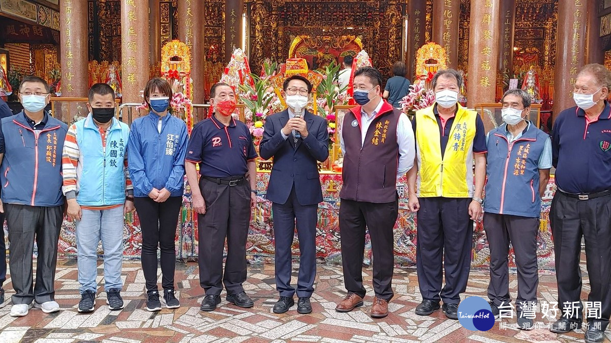 神農大帝聖誕　新北副市長陳純敬赴中和福和宮及土城五穀先帝廟參拜贈匾 台灣好新聞 第2張