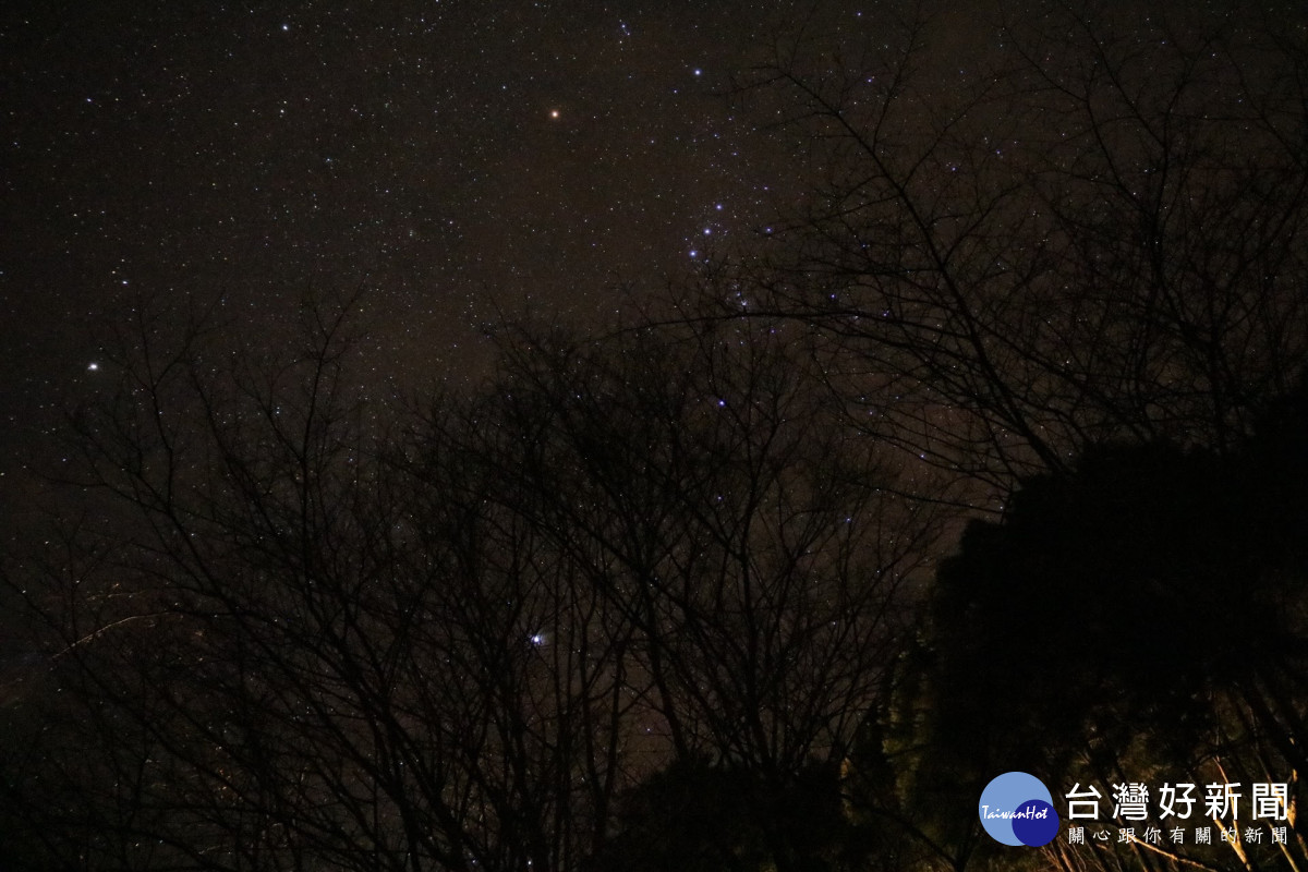 夏季星空最著名的獵戶座，你能找到腰帶上那三顆星嗎？