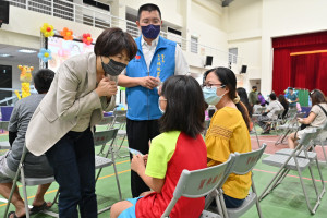 臺東縣府開設幼生BNT疫苗快打站　首日到打率9成