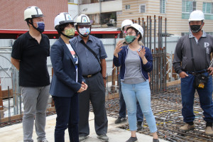 臺東縣圖書館中心興建工程進度超前　饒慶鈴視察盼如質如期完工