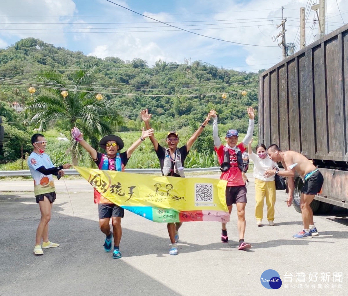 不老跑者60歲圓夢！ 　23天馬拉松環台一圈