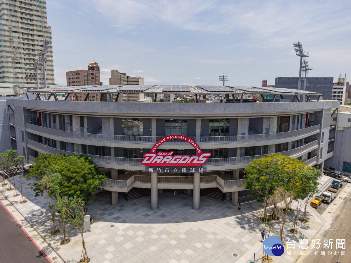 新竹市立棒球場開幕戰倒數　學生購票買一送一