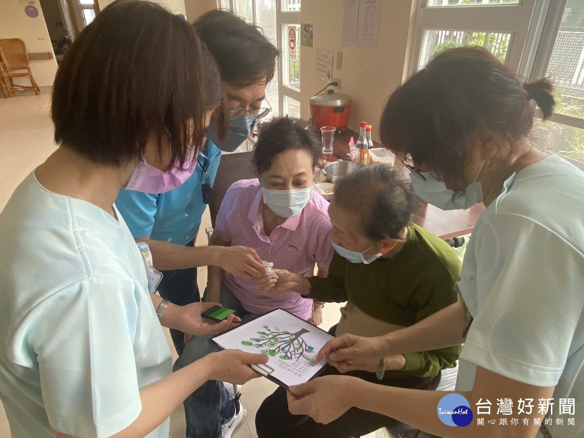 鮑奶奶大顯身手　巧手宴饗板橋榮家住民 台灣好新聞 第2張