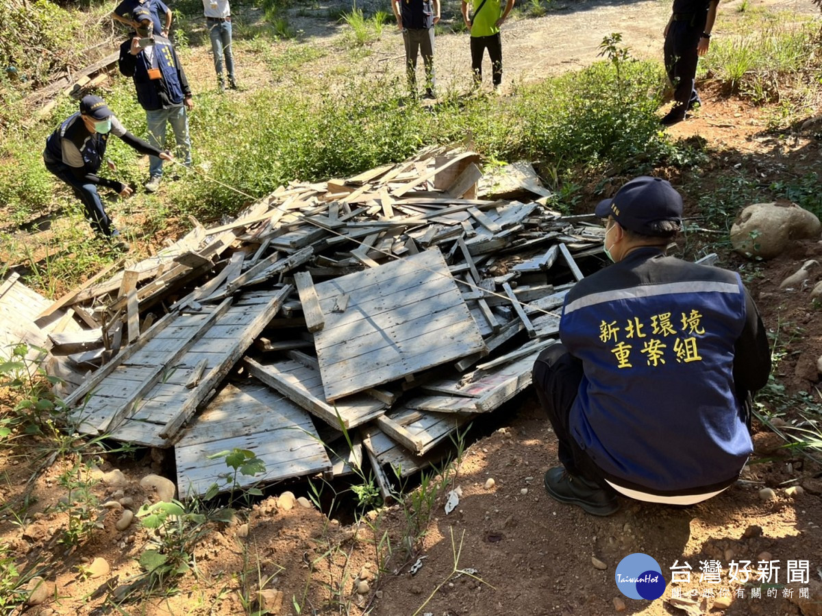 新北環保局攜手檢警農　破獲林口非法焚燒廢棄物業者 台灣好新聞 第2張