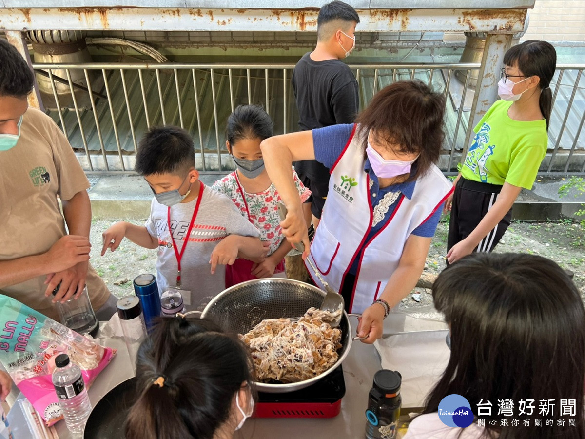 弱勢兒少忽略「營養均衡」　家扶創意小主廚教導製作健康又美味好料理 台灣好新聞 第2張