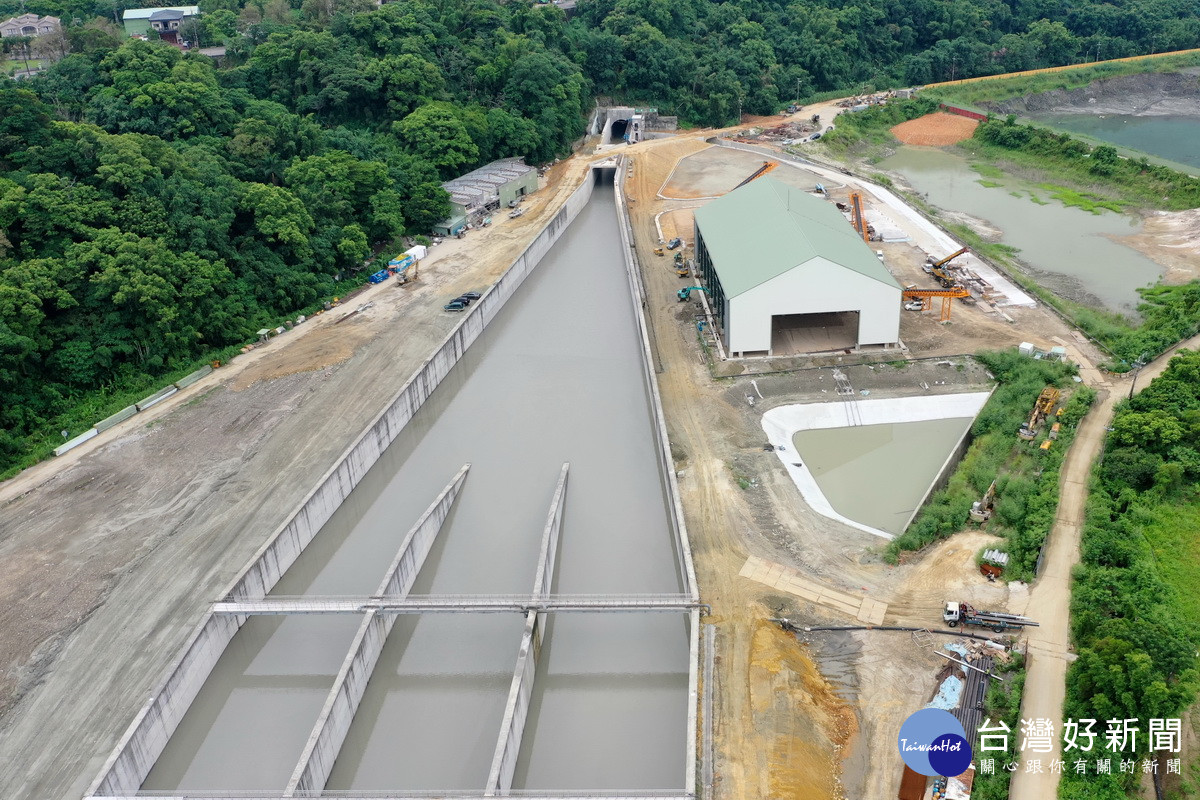 阿姆坪防淤隧道已完成測試，將利用軒嵐諾颱風豪雨進行首次沖淤操作。