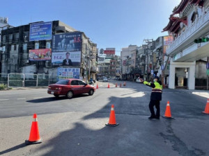 連假期間市民朋友出遊，務必謹記及遵守「不超速、不逼車、不無照駕駛」等安全駕駛守則。