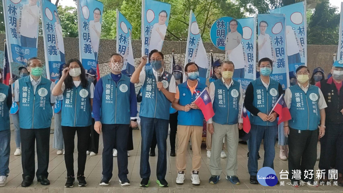 張善政參加龜山陸光新城升旗典      翻轉桃園讓國民黨重新拿回執政權