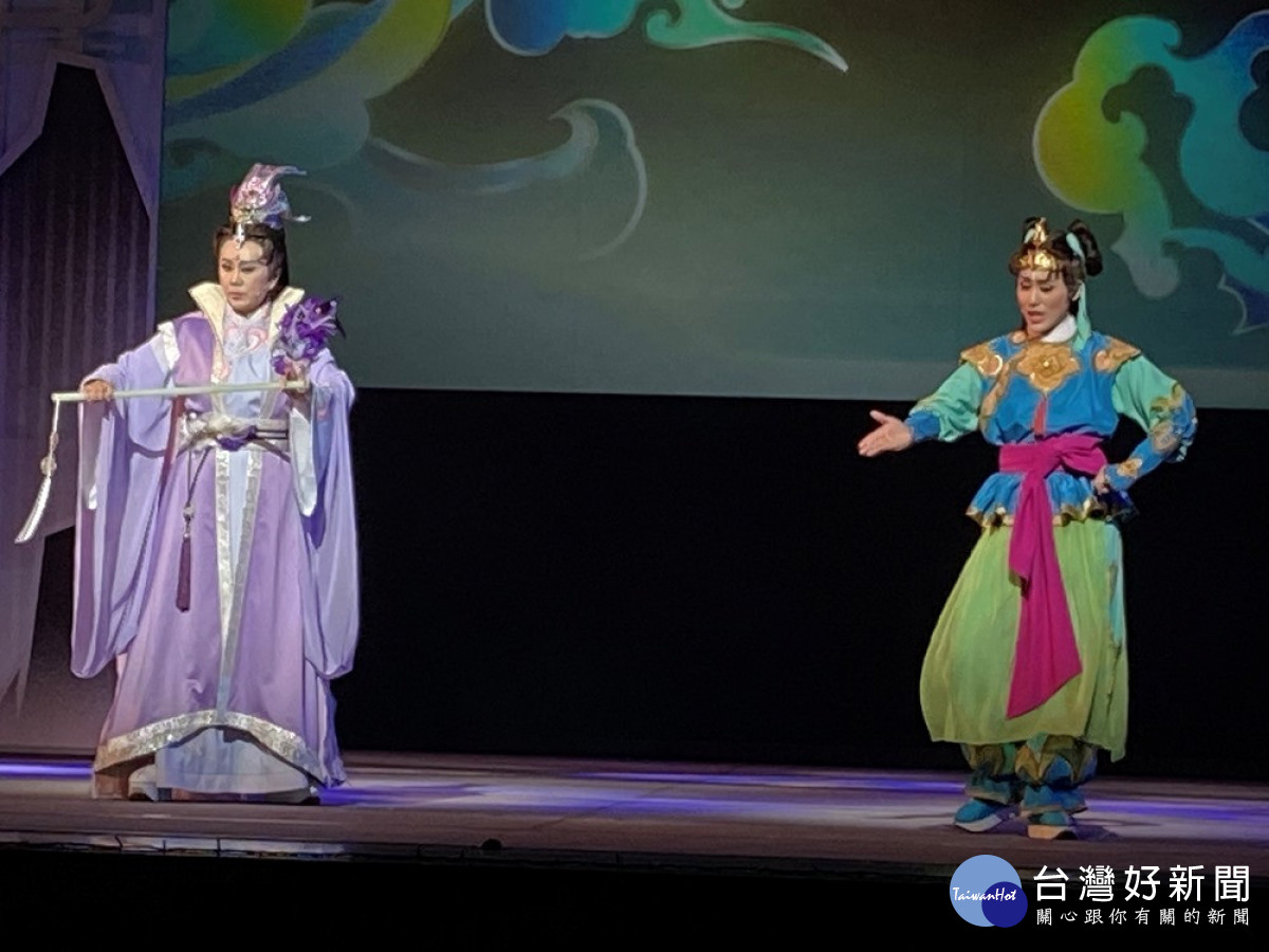 明華園總團20年後再次搬演《韓湘子》　將傳統戲劇時尚化