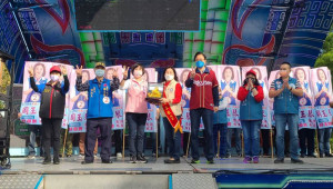 國民黨桃園市長候選人張善政出席市議員候選人周玉琴富岡競選服務處成立暨問政說明會。