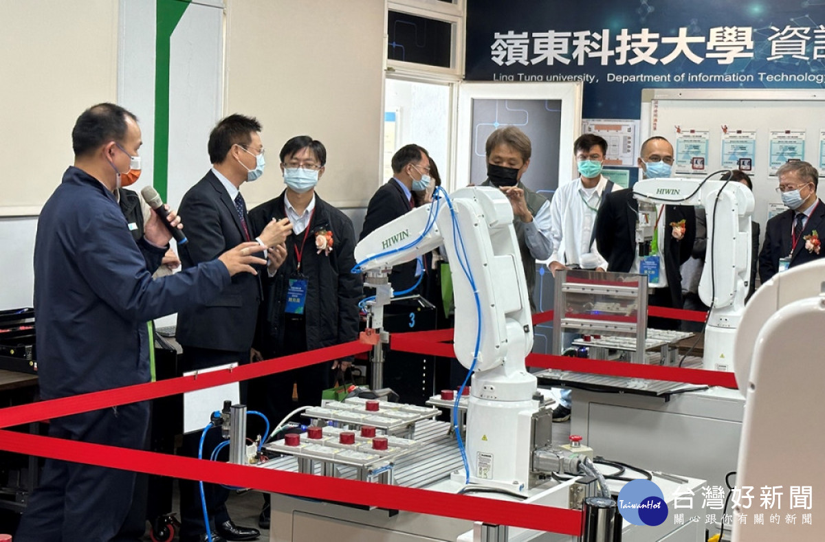 嶺東科大成為中部私校第一間機器人工程師合格考場。（圖/嶺東科技大學）