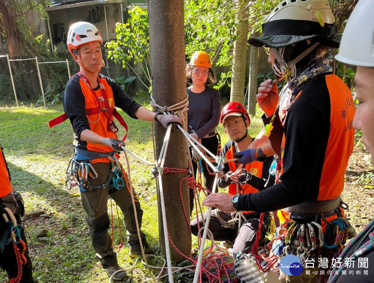 新板山搜義消繩索訓練　經驗傳承守護山域安全 台灣好新聞 第2張