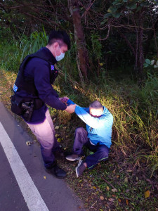 安養院老翁思親外出，平警積極熱心給協助。