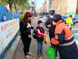 平鎮警分局規劃執行「護童專案」勤務，以維護學童行的安全與交通秩序。