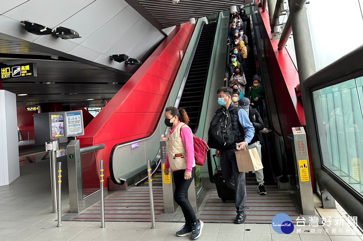 機捷11旅運量大及高揚程車站　即日起恢復電扶梯全日開啟