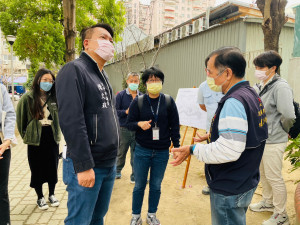 梅川公園老舊陰暗 陳文政議員爭取經費籲改善「一次到位」