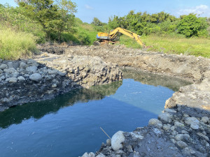 查獲被偷倒廢酸液現場狀況