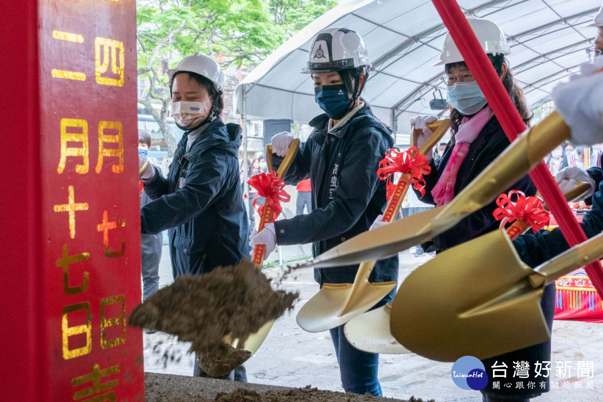 新竹國小附設幼兒園校舍及振興里市民活動中心工程市長高虹安帶領團隊動土、祈福。