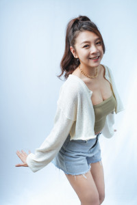 娜