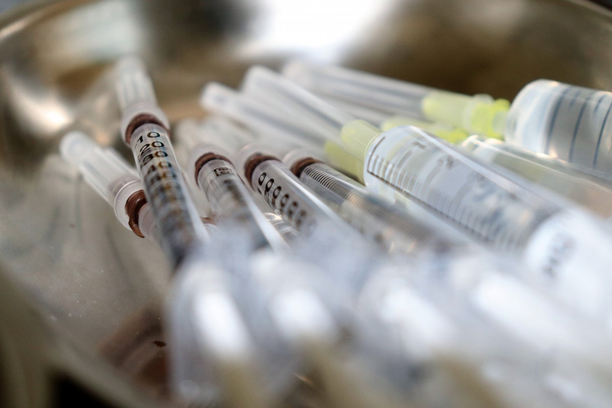 今年度四價流感疫苗　疾管署：採購698.69萬劑、4家廠商按比例供貨