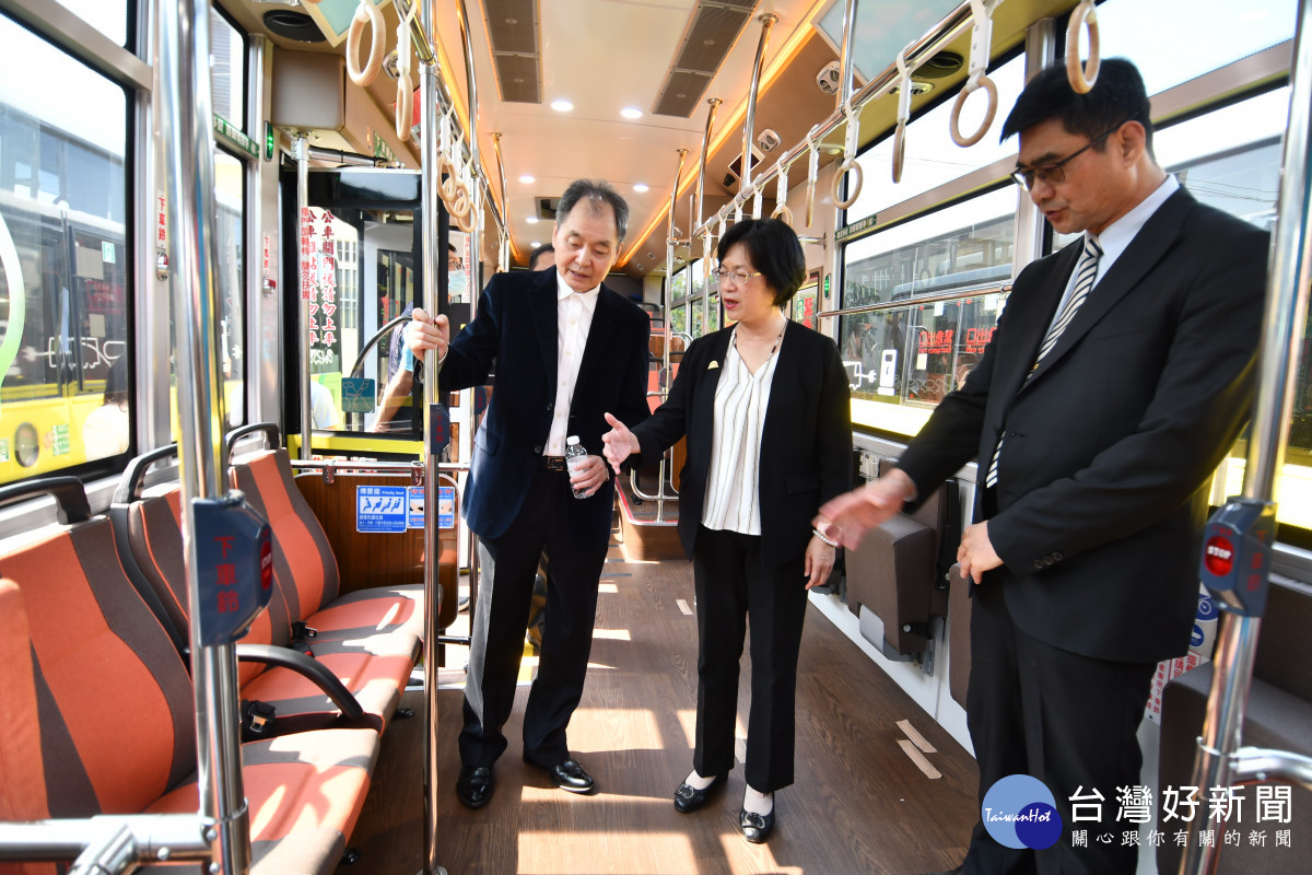 彰化客運新添29輛電動公車啟動上路。圖／記者鄧富珍攝