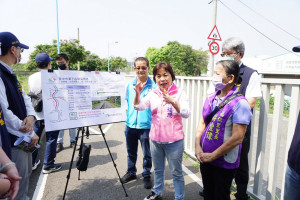 立委楊瓊瓔、台中市議員賴朝國爭取拆除旱溪西路自行車道並釋出路幅。