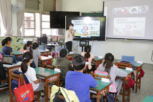 嘉義縣公告112學年度國民中小學教師甄選簡章，國小正式教師預計甄選66名、國中類科招考專任輔導教師3名，共釋出69個缺額／嘉義縣府提供