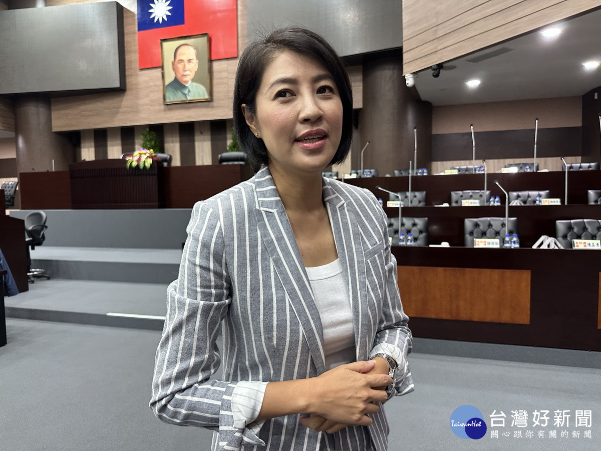 許縣長說她定會全力支持黨中央提名的總統候選人。（記者扶小萍攝）