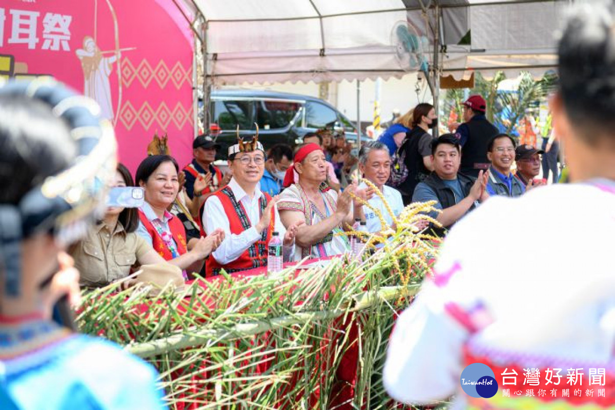 張市長指出，布農族射耳祭展現部落團結與勇氣。