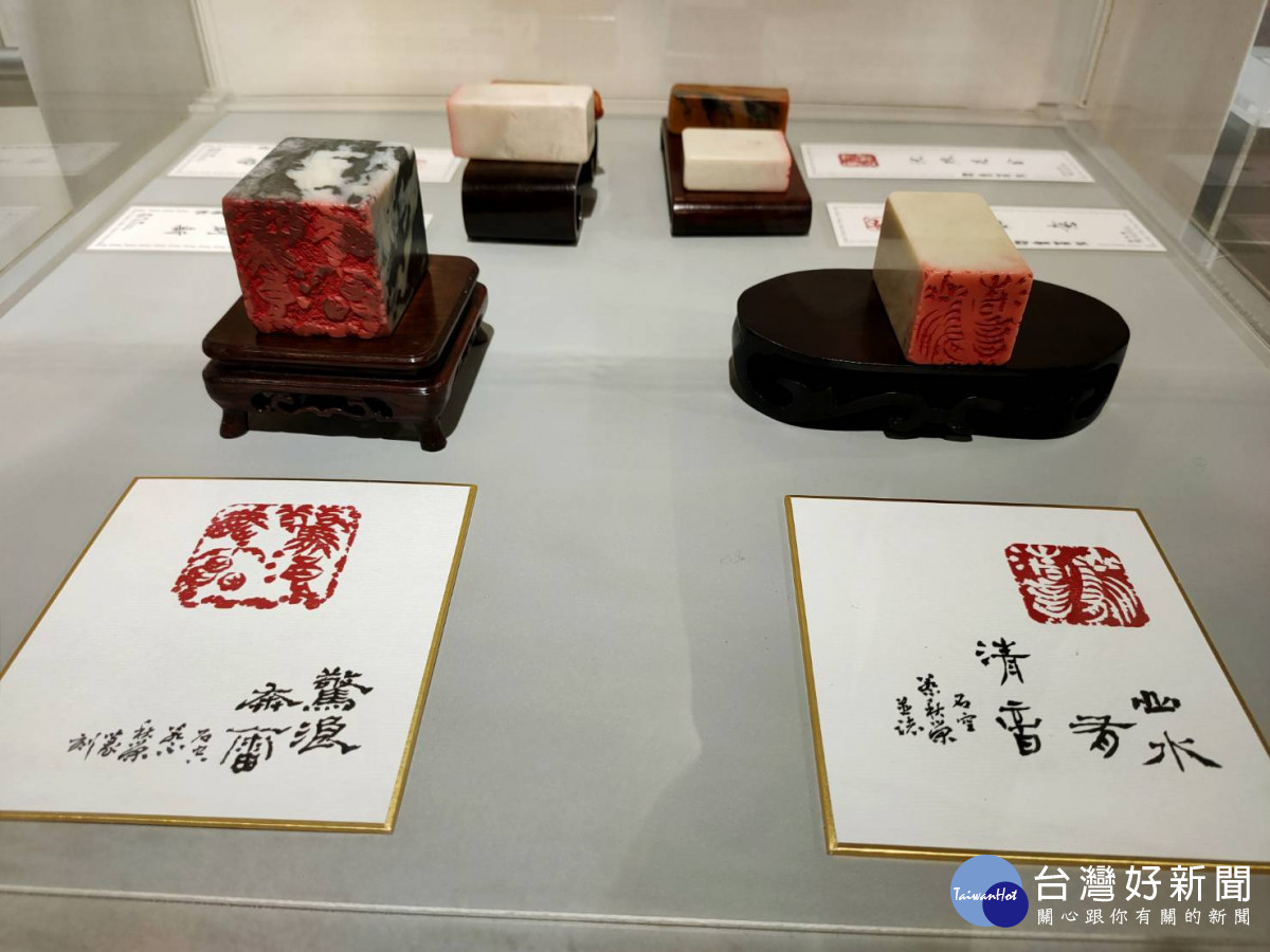 「潛盦清音」個展，藝術家蔡秋榮嘗試突破框架，交織詩、書、畫、印之美。圖／記者鄧富珍攝