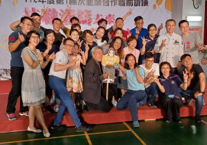 ▲高市府職訓班舉辦結訓典禮，有124位學員順利完成訓練課程。（圖／記者 許高祥 翻攝）
