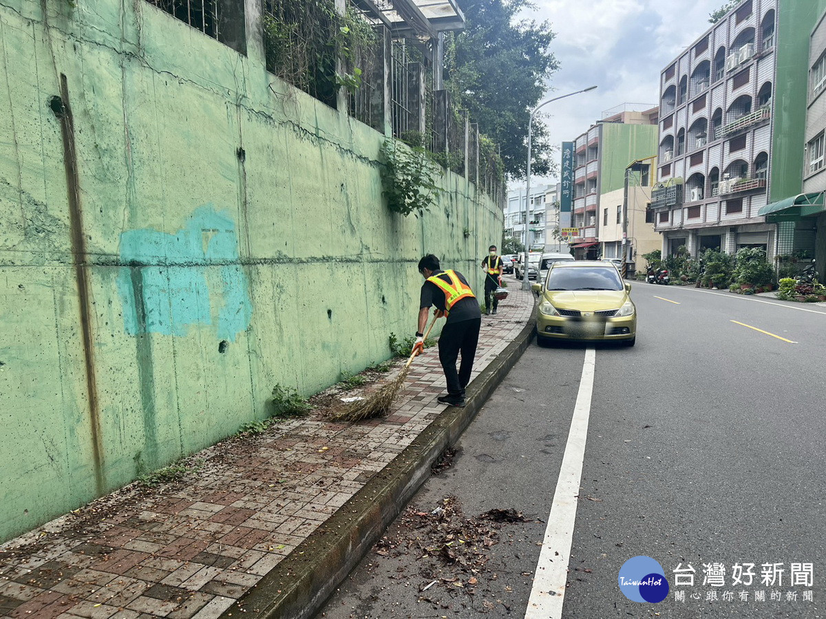 全市有10條重要道路需維護。（清潔隊提供）