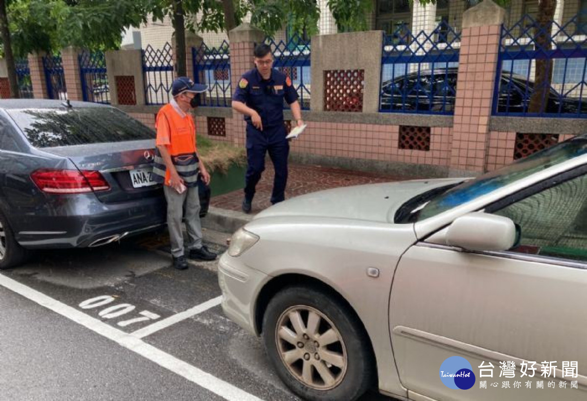 桃園監理站與行政執行署桃園分署跨機關合作，擴大開抓註銷號牌。 