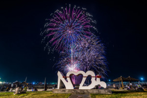 東石海之夏將於８月５日起連續兩週末在東石漁人碼頭登場／嘉義縣政府提供