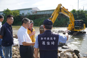 預計今天完成清污採樣，希望徹底讓污染物質遠離水源地。