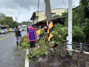 防堵登革熱，縣長翁章梁親自錄製防治廣播帶，透過巡迴車、村里廣播、資源回收車，放送防治注意事項／嘉義縣政府提供