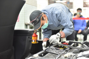 全國技術型高中學生電動車檢修技能競賽。